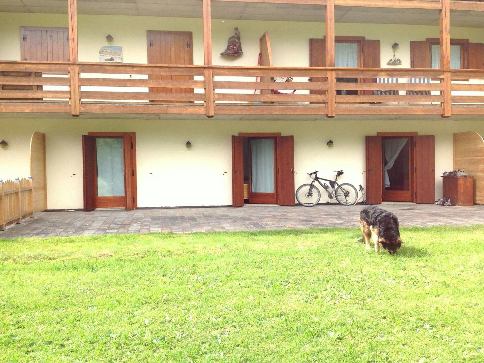 Spacious Chalet With Garden Near Ski Area In Tyrol Pozza di Fassa Exterior foto
